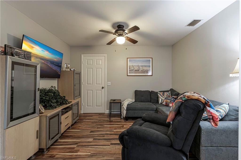 Image 11 of property listing at 4140 8th CT, Cape Coral, FL 33914