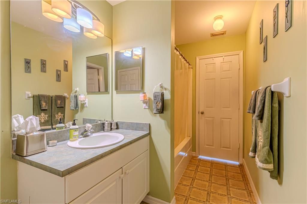 Image 19 of property listing at 4140 8th CT, Cape Coral, FL 33914