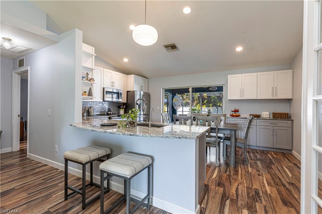 Image 7 of property listing at 4140 8th CT, Cape Coral, FL 33914