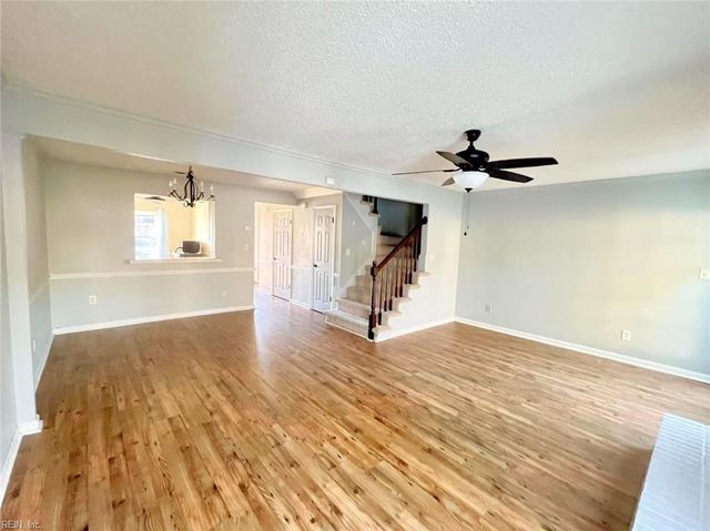 5218 Stockton DR, Virginia Beach, VA 23464