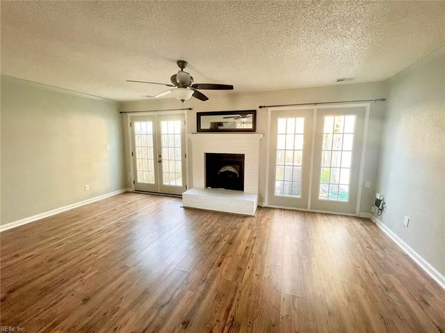 5218 Stockton DR, Virginia Beach, VA 23464