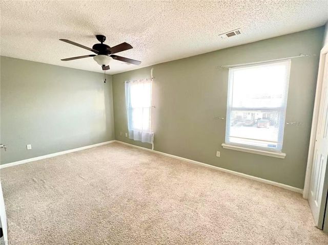 5218 Stockton DR, Virginia Beach, VA 23464