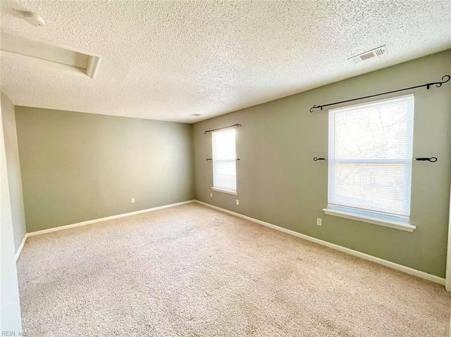 5218 Stockton DR, Virginia Beach, VA 23464