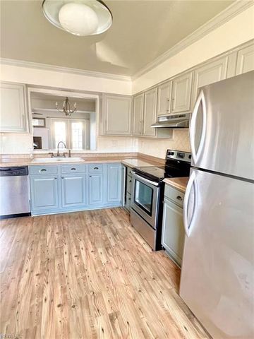 5218 Stockton DR, Virginia Beach, VA 23464