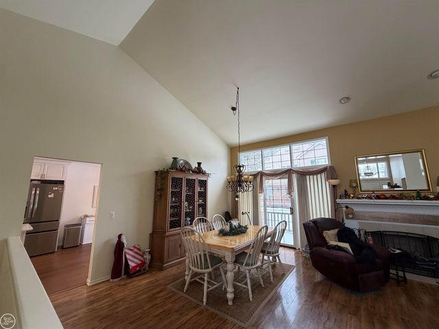 37884 N Laurel Park Drive, Livonia, MI 48152