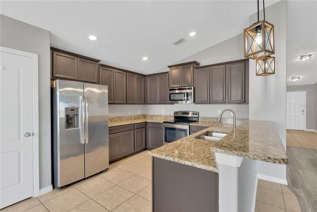 8529 HUNTERS FORK LOOP, Ruskin, FL 33573