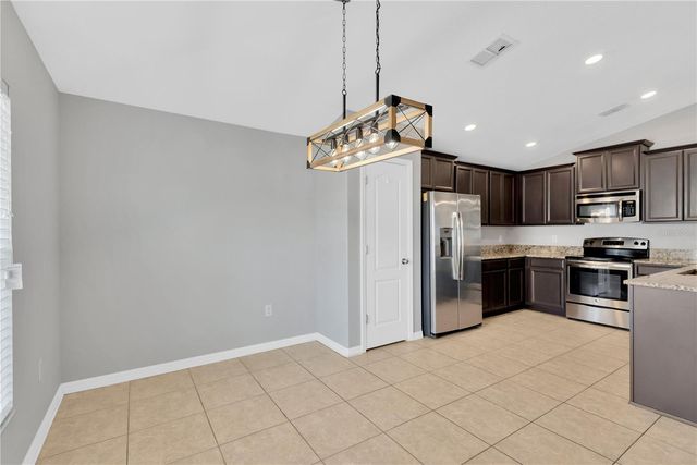 8529 HUNTERS FORK LOOP, Ruskin, FL 33573