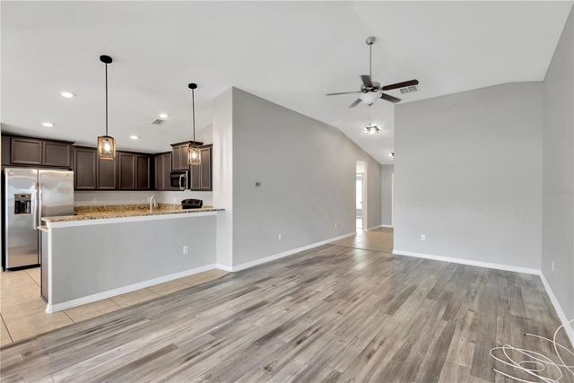 8529 HUNTERS FORK LOOP, Ruskin, FL 33573