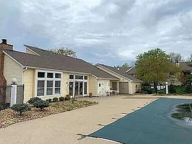 25 Rio Grande Cir., 7, Florence, KY 41042