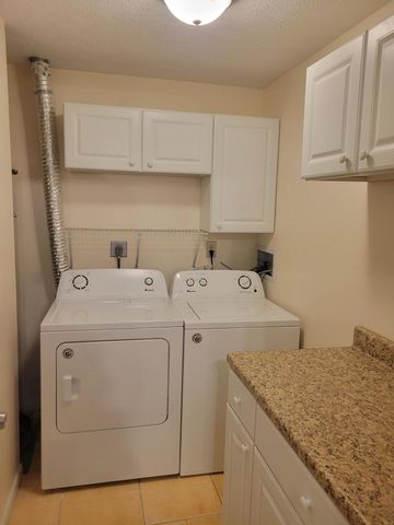 25 Rio Grande Cir., 7, Florence, KY 41042