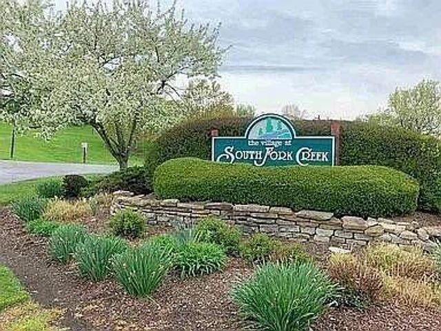 25 Rio Grande Cir., 7, Florence, KY 41042