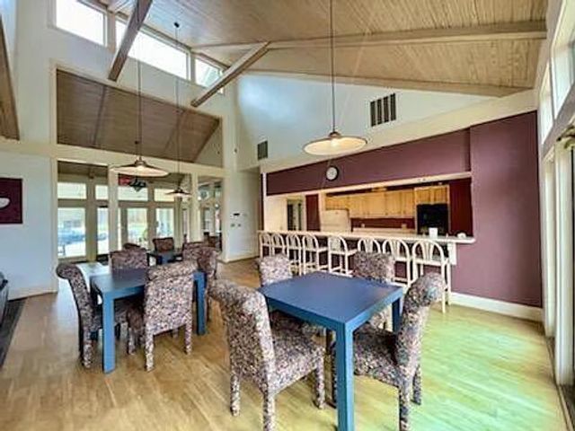 25 Rio Grande Cir., 7, Florence, KY 41042