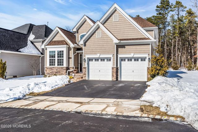 62 Milky Way Drive, Barnegat, NJ 08005