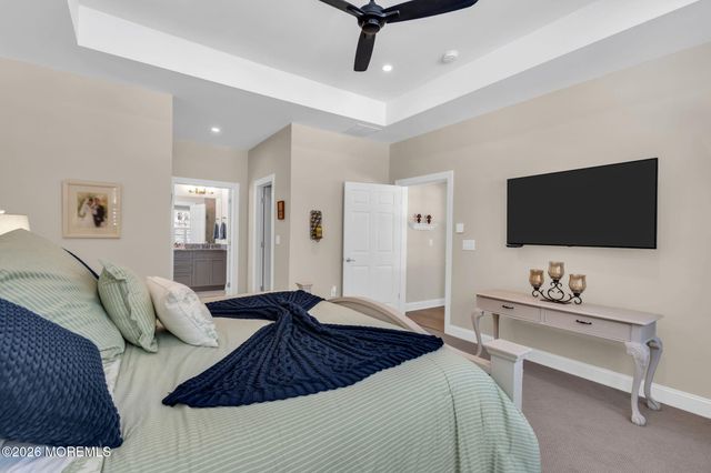 62 Milky Way Drive, Barnegat, NJ 08005