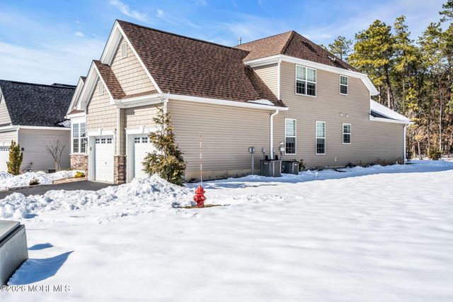 62 Milky Way Drive, Barnegat, NJ 08005