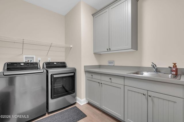 62 Milky Way Drive, Barnegat, NJ 08005