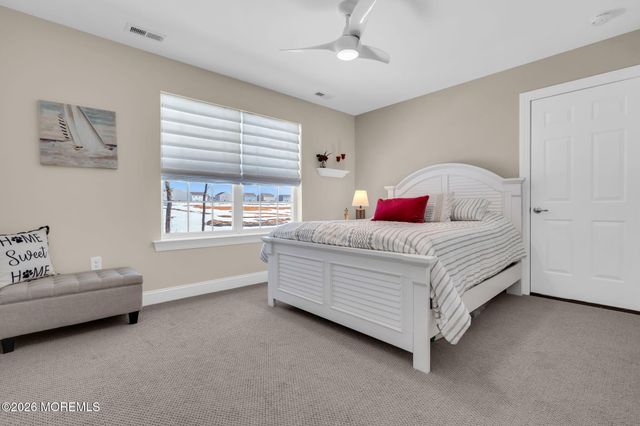 62 Milky Way Drive, Barnegat, NJ 08005