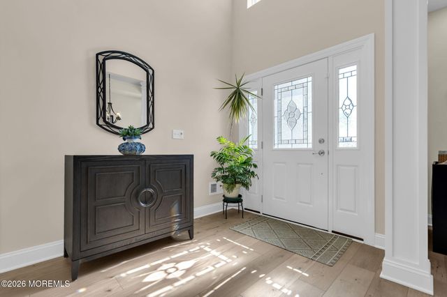 62 Milky Way Drive, Barnegat, NJ 08005