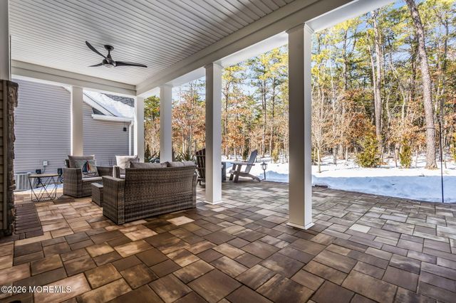 62 Milky Way Drive, Barnegat, NJ 08005