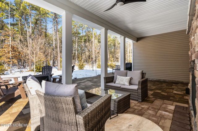 62 Milky Way Drive, Barnegat, NJ 08005