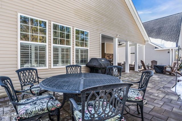 62 Milky Way Drive, Barnegat, NJ 08005