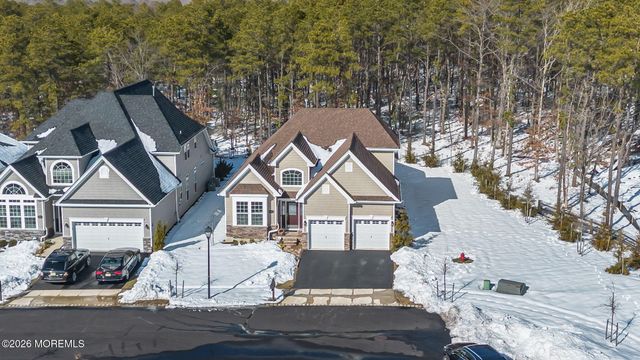 62 Milky Way Drive, Barnegat, NJ 08005