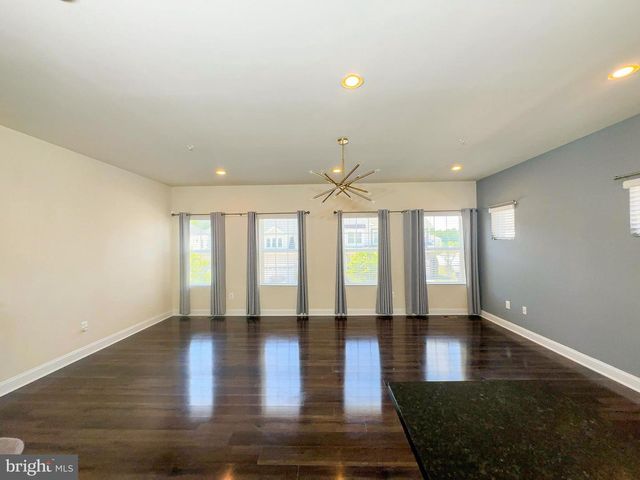 11407 TOLKIEN AVE, White Plains, MD 20695