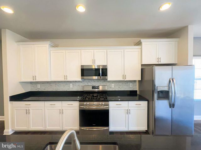 11407 TOLKIEN AVE, White Plains, MD 20695