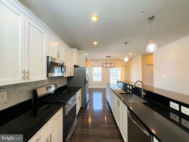11407 TOLKIEN AVE, White Plains, MD 20695