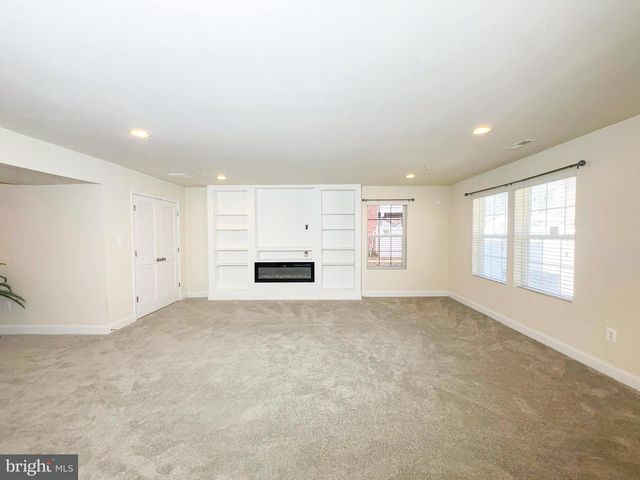 11407 TOLKIEN AVE, White Plains, MD 20695