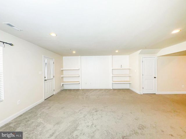 11407 TOLKIEN AVE, White Plains, MD 20695
