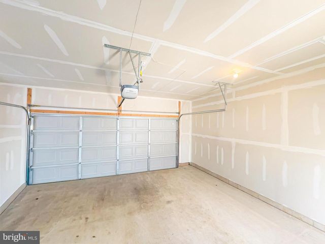 11407 TOLKIEN AVE, White Plains, MD 20695