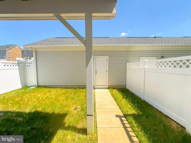 11407 TOLKIEN AVE, White Plains, MD 20695