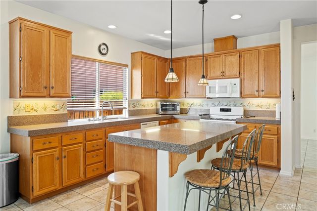 28729 Mission, Menifee, CA 92584