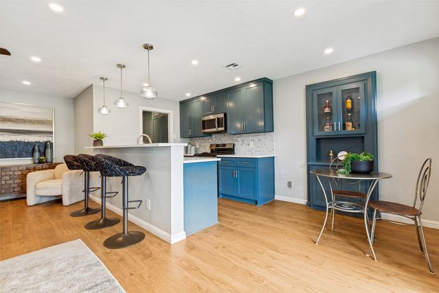 818 Wateka Way, Richardson, TX 75080