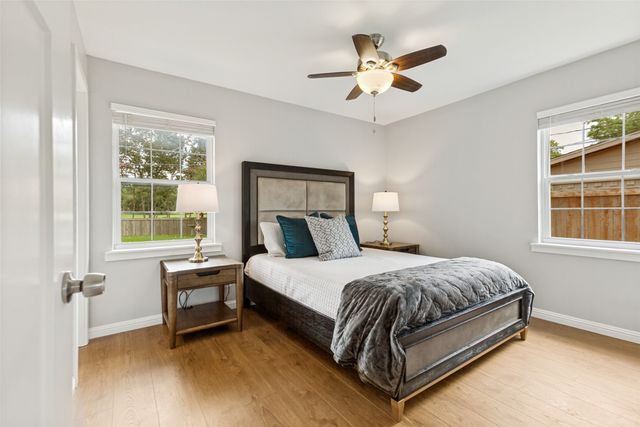 818 Wateka Way, Richardson, TX 75080