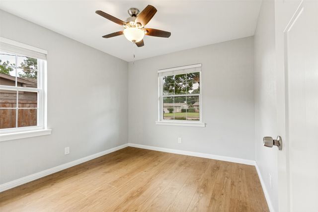 818 Wateka Way, Richardson, TX 75080