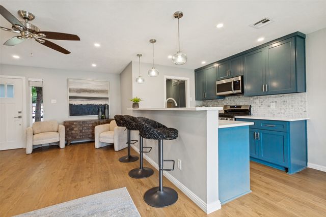818 Wateka Way, Richardson, TX 75080