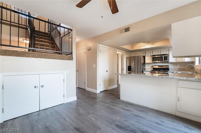 3929 South Torrey Pines Drive, Las Vegas, NV 89103