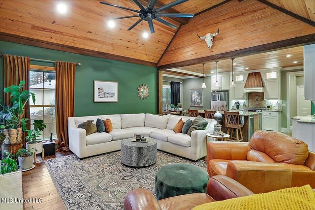1109 Foxpoint, Brandon, MS 39047