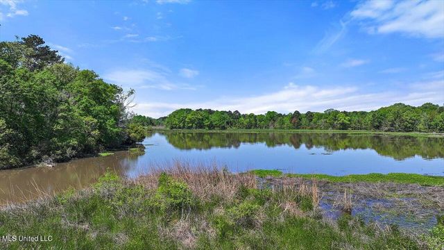 1109 Foxpoint, Brandon, MS 39047