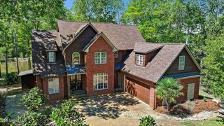1109 Foxpoint, Brandon, MS 39047