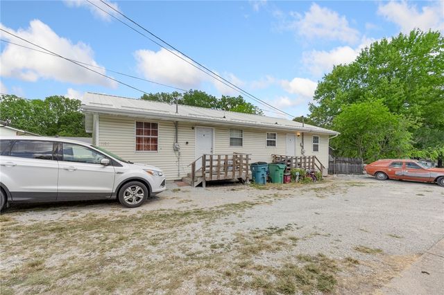 1509 N Panther Avenue, Yellville, AR 72687