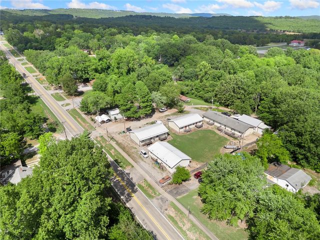 1509 N Panther Avenue, Yellville, AR 72687