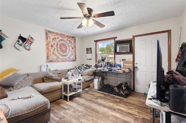 1509 N Panther Avenue, Yellville, AR 72687