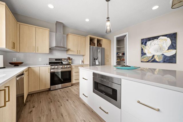 5445 Gestach Lane, Victoria, MN 55318