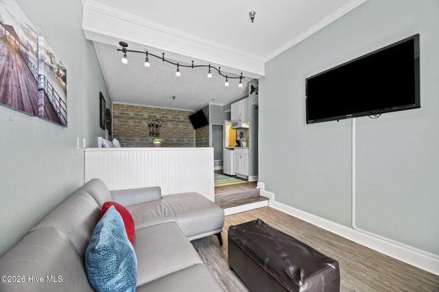 602 W Fort Macon Road 233, Atlantic Beach, NC 28512