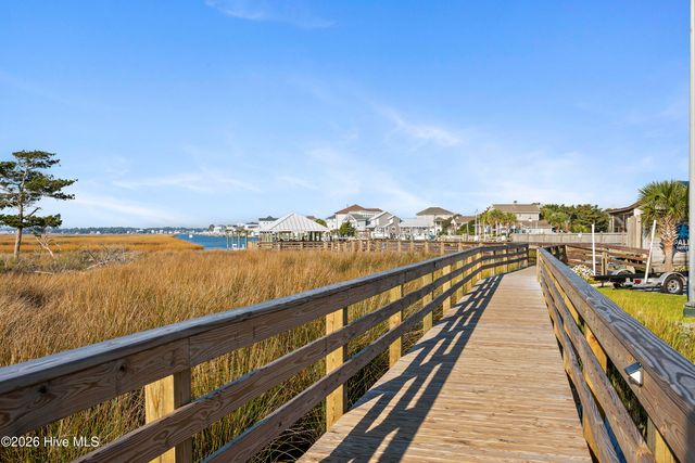 602 W Fort Macon Road 233, Atlantic Beach, NC 28512