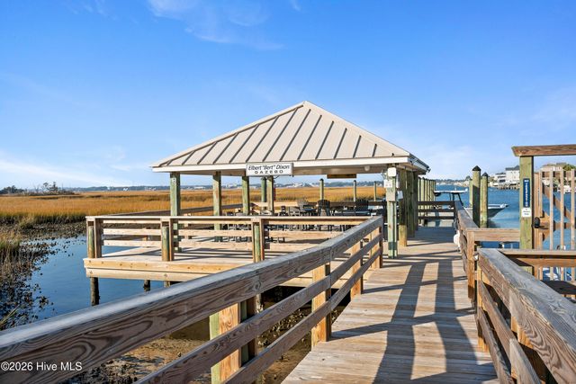 602 W Fort Macon Road 233, Atlantic Beach, NC 28512