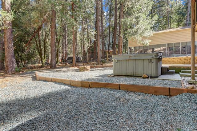 16448 Pasquale Rd, Nevada City, CA 95959